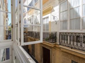 La PEPA1812 by Cadiz4Rentals