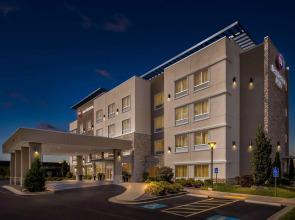 Best Western Plus Bolivar Hotel & Suites