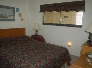 Shoreham Towers I, 8-C - 3 Br Condo