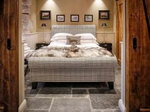 The Stalls at Gileston Manor