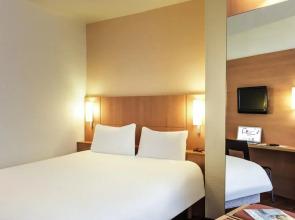 Mercure Paris Butte Montmartre Basilique