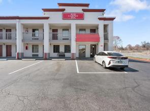 Red Carpet Inn Philadelphia Airport