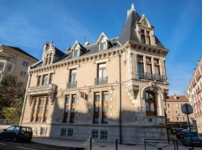 Apparthôtel Privilodges Grenoble Chateau Perrin