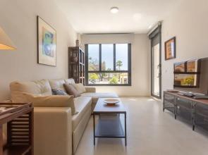 Real Escuela Home Surthy Apartments