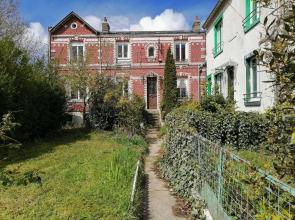 Villa des Roses Appart T2, 31m2, 1er étage, vue jardin, "Le scandinave"