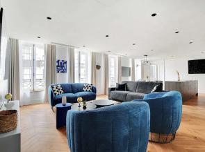 Apartment for 8 People in Madeleine