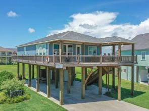 The Neon Moon 3 Bedroom Home by RedAwning