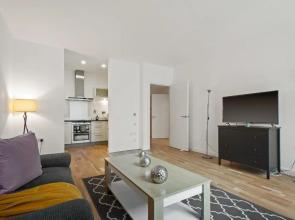 South Quay Apartments Canary Wharf