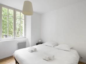 L'Ecrivain by Cocoonr