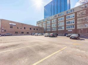 McCormick place luxury Penthouse Duplex with personal rooftop with optional parking for 8 guests