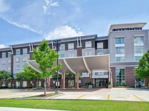 DoubleTree by Hilton Hotel Baton Rouge