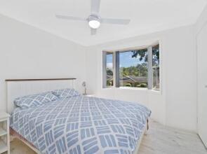 Aqualuna at Lighthouse Beach, 8 Capalla Court,