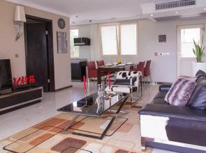 Red Mango Apartment Hotel