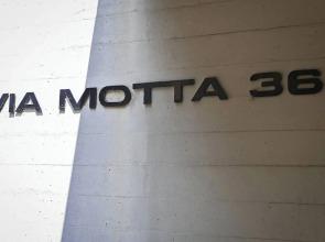 One & Only Lake View Apartment