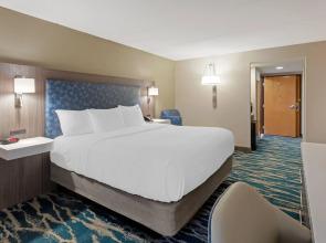 Comfort Inn & Suites Greenville near East Carolina University