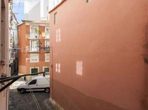 ALTIDO Typical Alfama