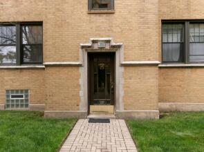 Great Price & Top Location, Comfy 1BR Apt for 4