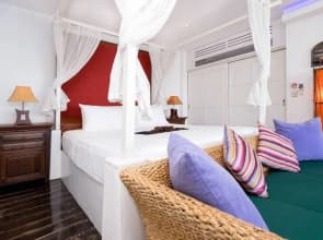 3 Bedroom Beach Front Villa Bangrak