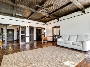 Grand Oceanfront Dream 3 Bedrooms 2 Bathrooms in Las Olas Walk to the Beach