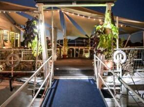 SWEET HOUSE on the river