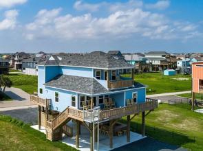 Saved By The Shell 4 Bedroom Home by RedAwning