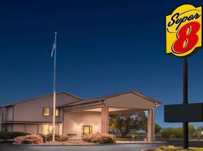 Super 8 by Wyndham Florence, CO
