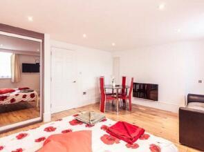 Capital Host Baker Street