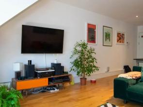 Charismatic 2 Bedroom Duplex in Shoreditch