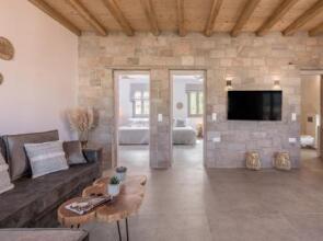 Esperanza Apartments