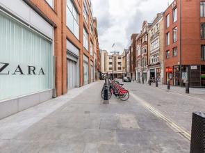 Dashing Duplex Bond Apartment WOOD