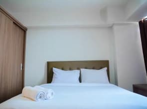 Cozy 1BR H Residence Apartment near MT Haryono