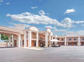 Days Inn By Wyndham Mcallen