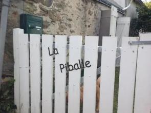House Maison en pierre avec jardin à kervilahouen à 1500 m de la plage de vazen