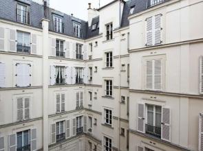 Parisian Home - Invalides