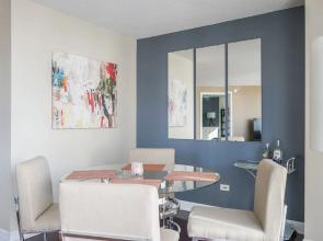 North Dearborn Unit #2304 - 1 Br Condo