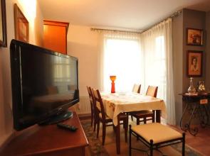 Apartament Tais