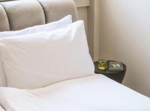 Spacious & Bright 3BR Apt with City View