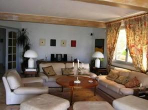 Amazing Villa Californian Style