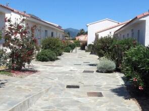 Mini 3 Mediterranean Style Villa, 100 m From the Sea, Heated Pool