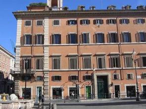 Piazza Colonna Apartment - Charme Homes