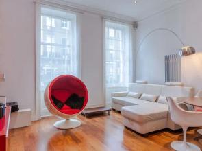The Red Room Apartment - Fitzrovia - by Frankie Says
