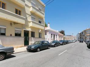 Vintage Apartment in Historic Lisbon