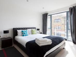 London Bridge Apartment