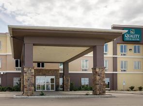 Econo Lodge Inn & Suites Minot