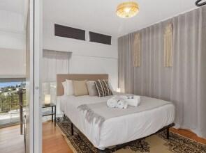 Spectacular Views - 4 Bedroom House