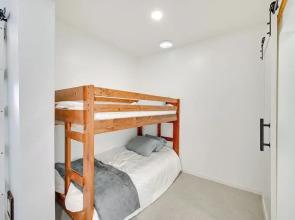 Walk to Beach House Kitsune in Oceanside