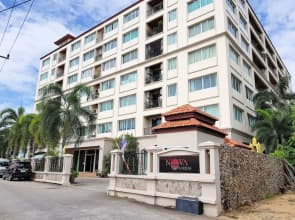 A Large 2 BR-3 Baths 207 Downtown