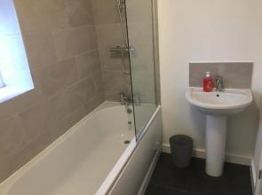 Low Cost, 4 Bed with Parking & Large Garden 06