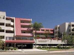 Sommerset Suites Hotel