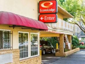 Econo Lodge Sacramento Convention Center